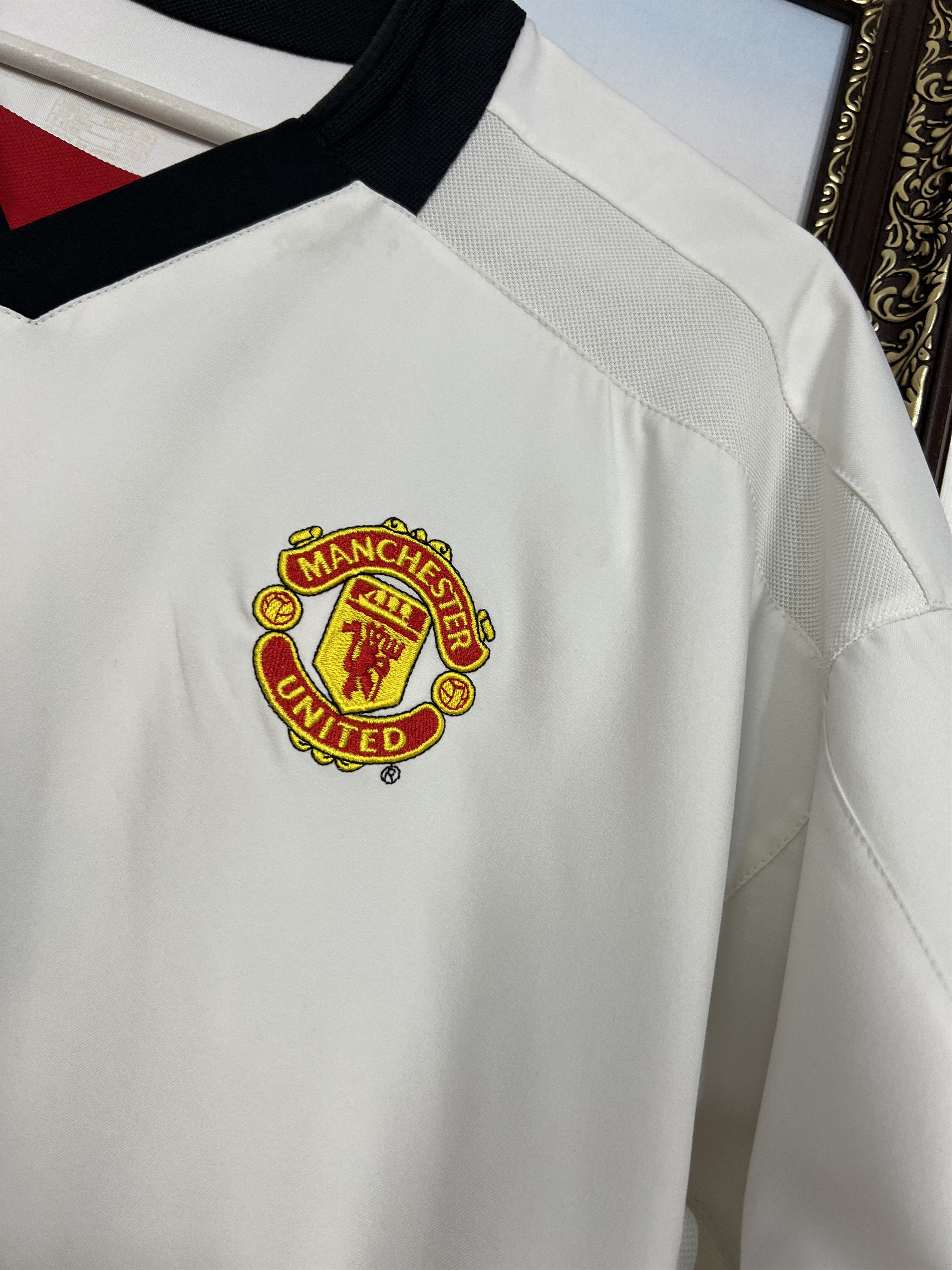 Nike Manchester United Away football shirt 2002 Nike #7 Beckham Size US M / EU 48-50 / 2 - 4 Thumbnail