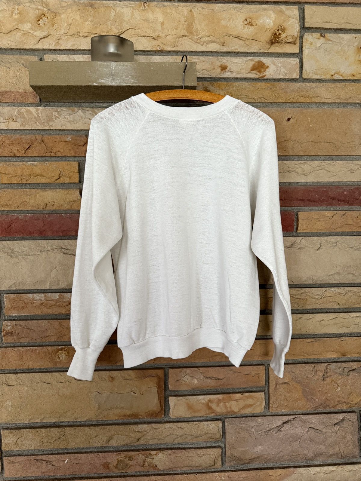 Vintage Vintage Flamingo Embroidered Raglan Crewneck Sweatshirt Size US S / EU 44-46 / 1 - 4 Thumbnail