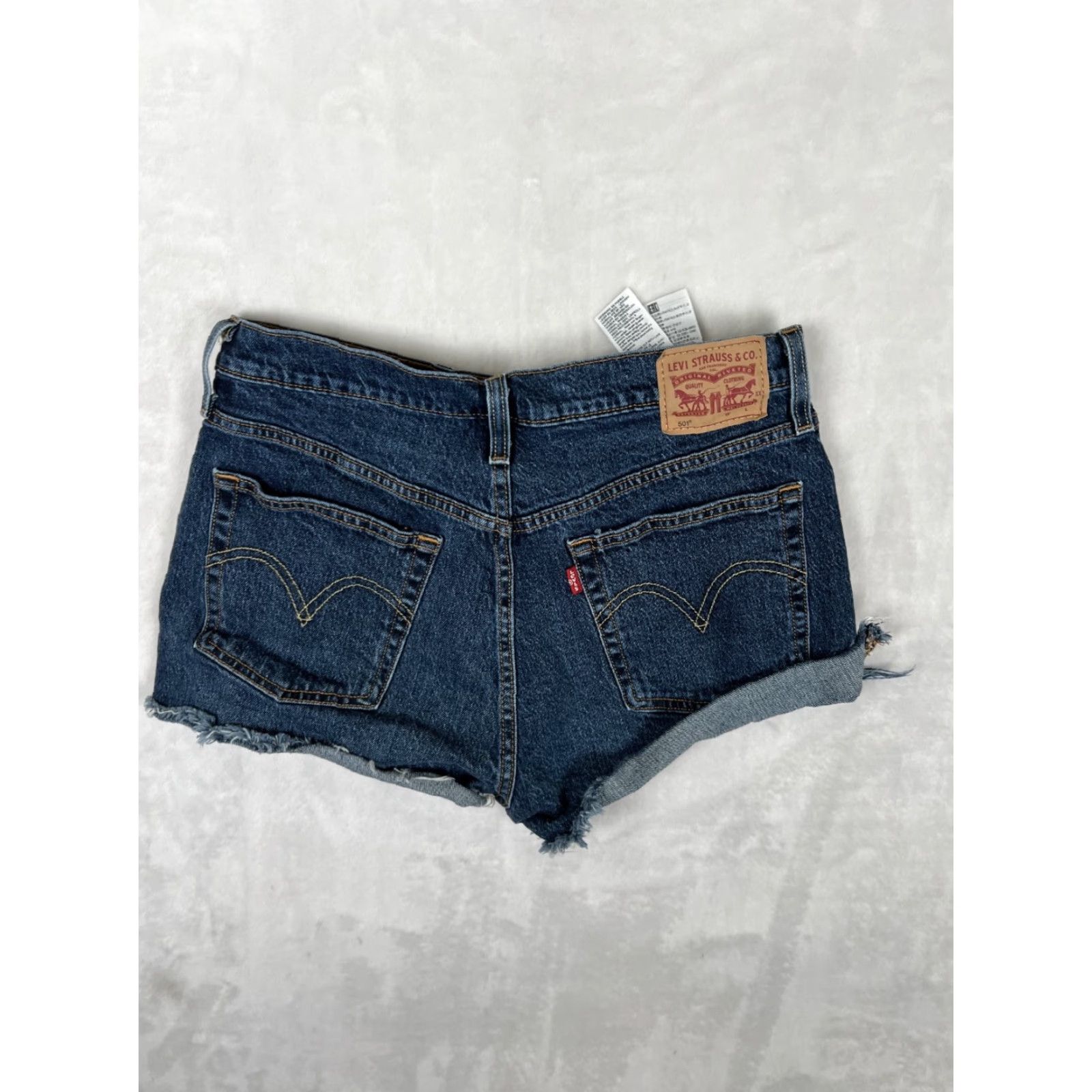 Levi's VINTAGE Levi’s 501 Denim Jean Shorts Daisy Dukes Blue 28 Regular Women Summer 90s Classic Denim Short Size 28" / US 6 / IT 42 - 7 Thumbnail