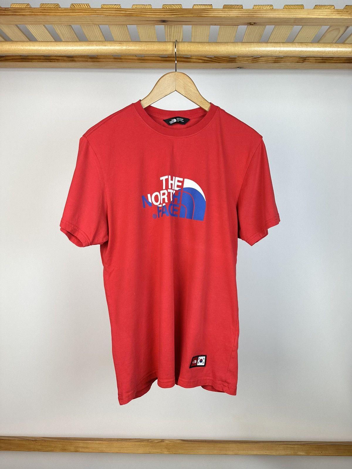 The North Face The North Face South Korea T-Shirt Size L Size US L / EU 52-54 / 3 - 1 Thumbnail
