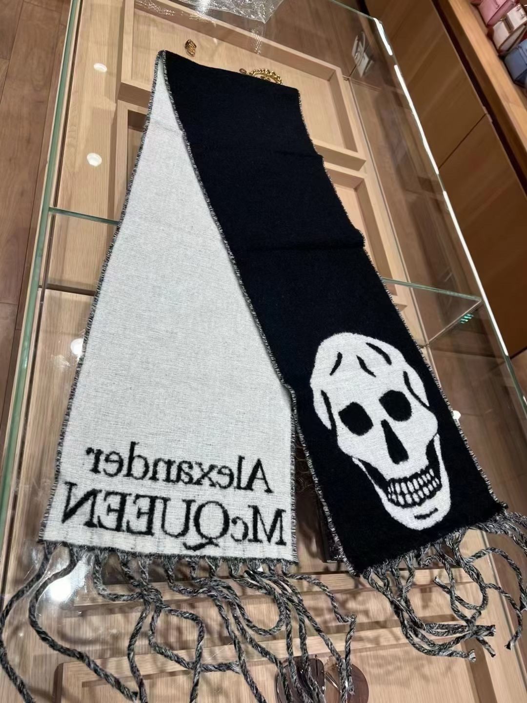 Alexander McQueen Alexander McQueen skull scarf Size ONE SIZE - 8 Thumbnail