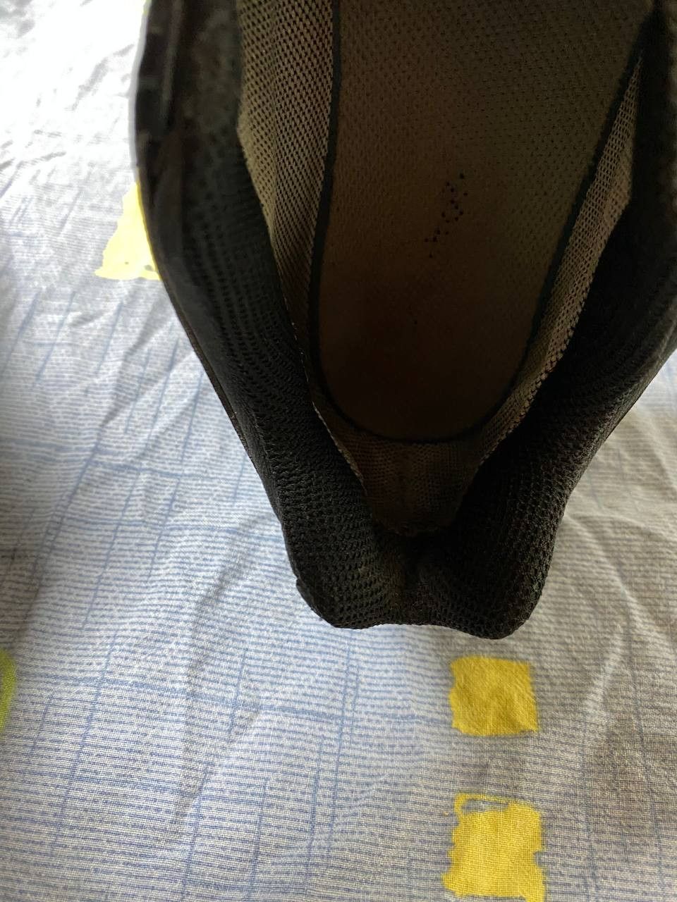 Salomon sneakers Gore-Tex outdoor water proof