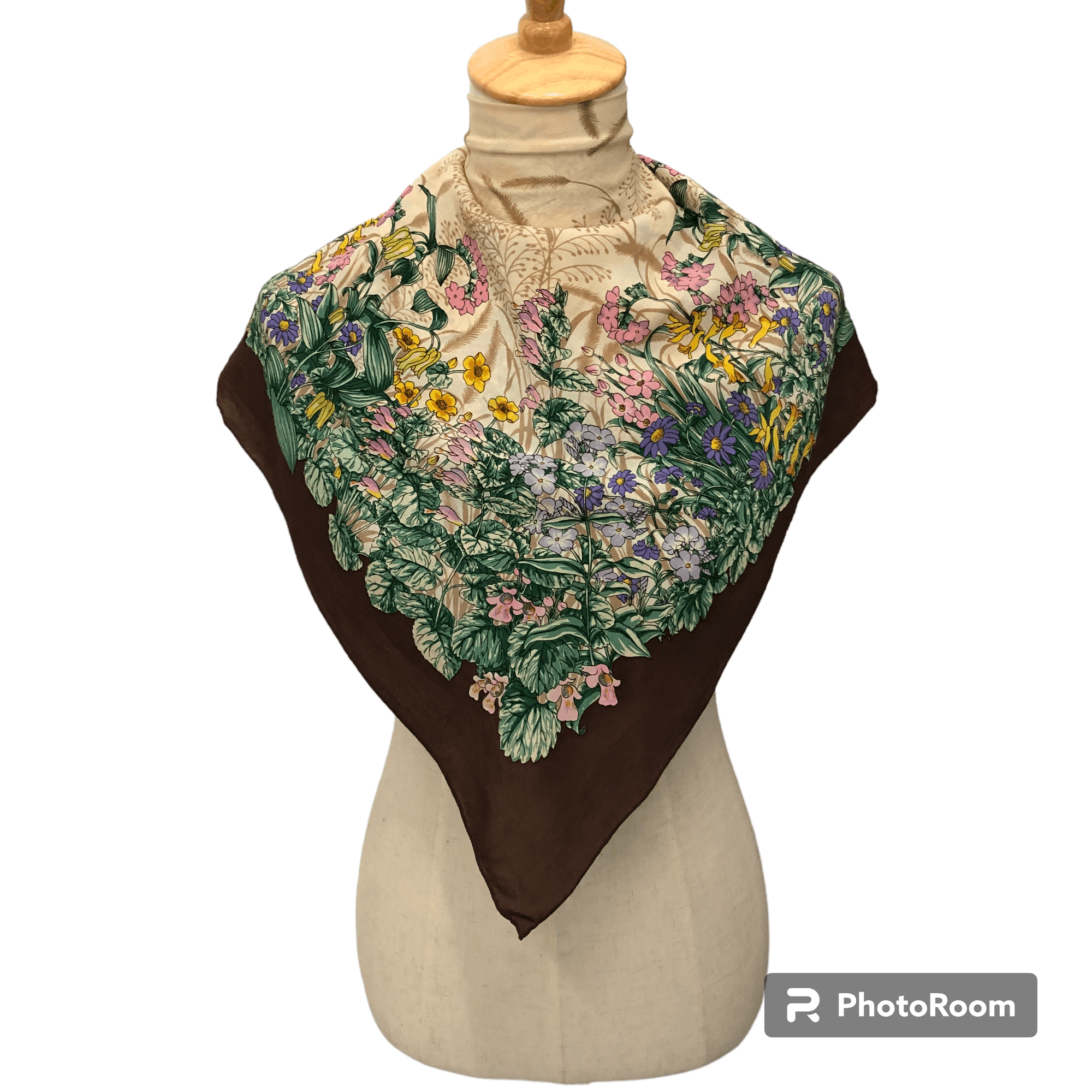 Japanese Brand Vintage Hand Rolled Floral Silk Scarf M304 Size ONE SIZE - 1 Thumbnail