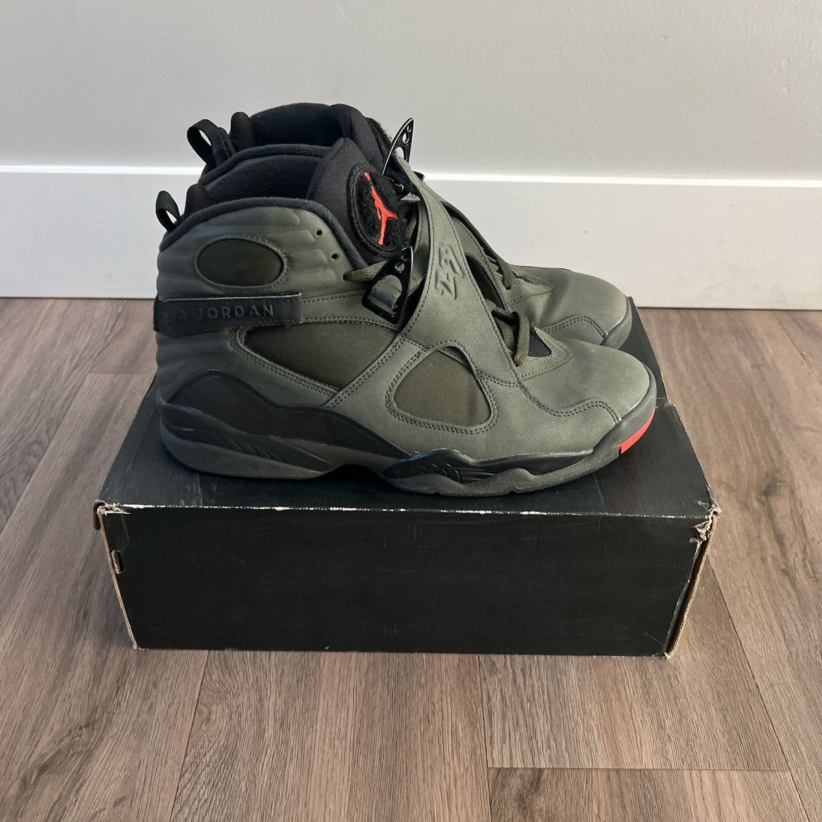 Jordan Brand Air Jordan 8 Retro Take Flight Size US 11 / EU 44 - 4 Thumbnail