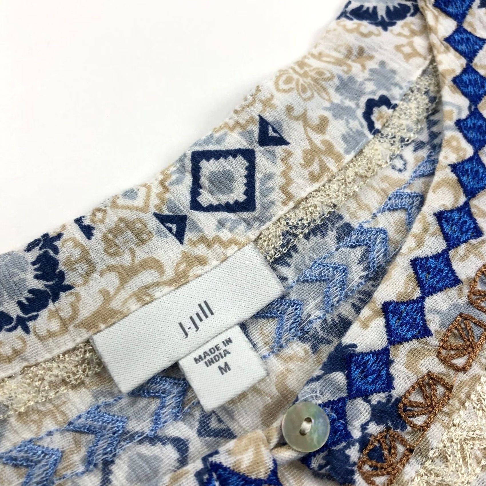 J. Jill J.Jill Blouse Shirt Tassel Boho Flowy All Over Print Button Top Pullover V-Neck Boat Neck MINT Multicolor Geometric Satin Size M / US 6-8 / IT 42-44 - 4 Thumbnail