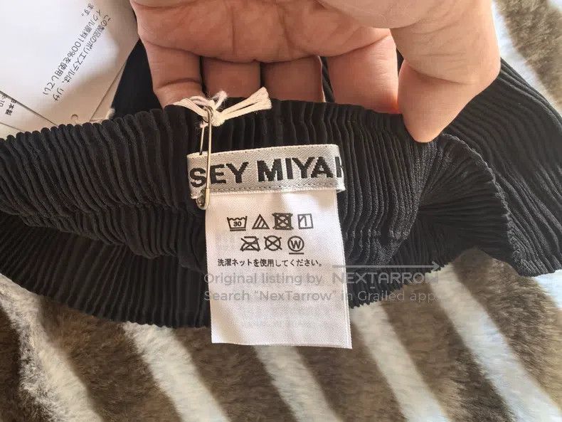 Issey Miyake Issey Miyake Toothpick Skirt Size 25" / US 0 / IT 36 - 5 Thumbnail
