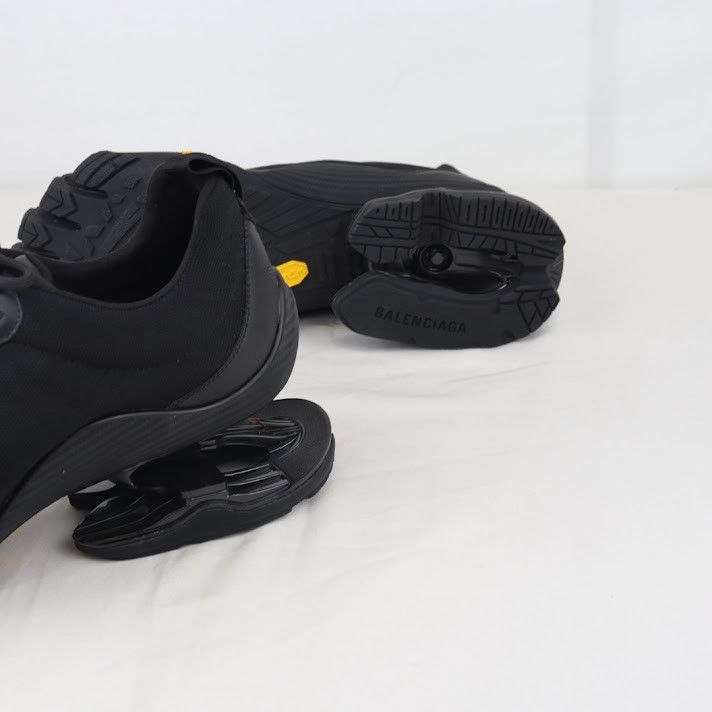 Balenciaga o1rshd1 Q.2 / Toe Lace-up Low Knit Monocolor Boots in Black Size US 11 / EU 44 - 8 Thumbnail