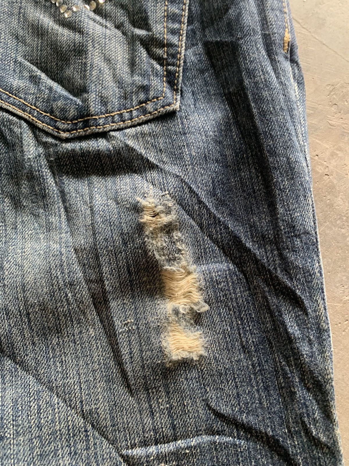 20471120 × Japanese Brand flared distressed beaded cecil mcbee japanese jeans Size US 29 - 19 Thumbnail