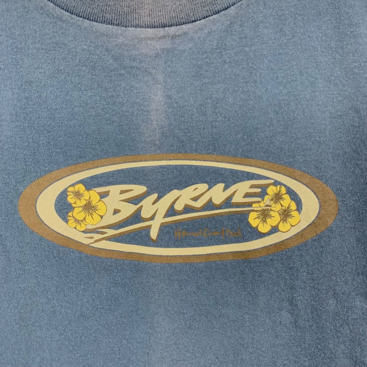 Vintage Vintage 90s BRYNE Handcrafted Originals SurfSurfboard Tshirt Size US L / EU 52-54 / 3 - 3 Thumbnail