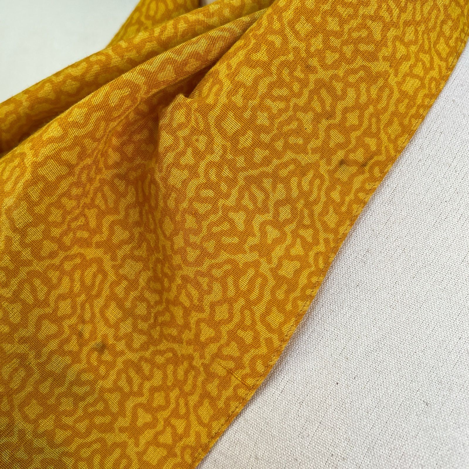 Liberty Vintage Liberty of London Yellow Scarf Hunting Motif Size ONE SIZE - 6 Thumbnail