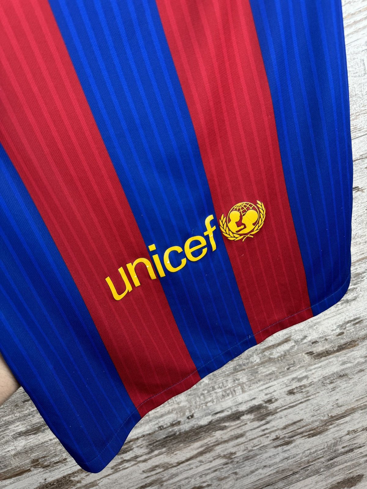 Nike Mens Vintage Nike FC Barcelona T-shirt soccer jersey y2k Size US M / EU 48-50 / 2 - 15 Thumbnail