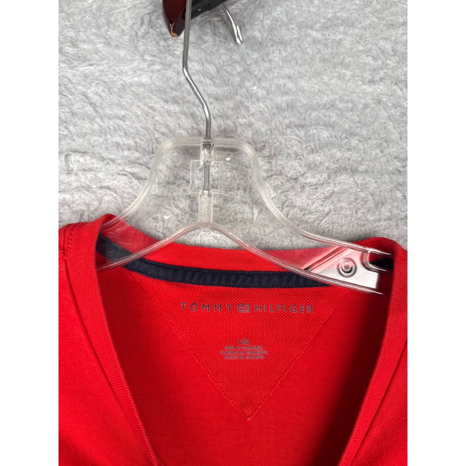 Tommy Hilfiger Tommy Hilfiger Shirt Men Adult Large Red Short Sleeve Crew Neck Pocket 100% Cotton Jersey Embroidered Size US L / EU 52-54 / 3 - 7 Thumbnail