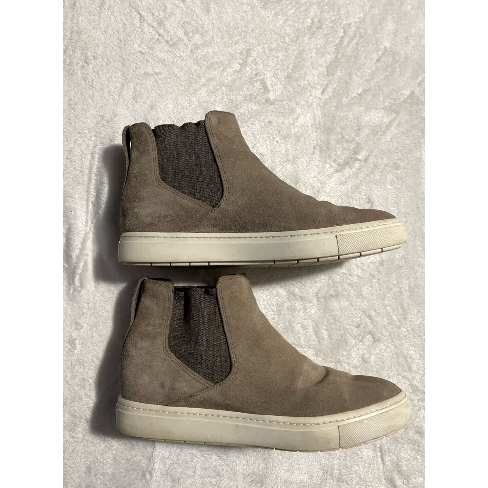 Vince Vince Chelsea High Top Leather Bootie Sneaker Womens 7M Gray Suede Casual Workwear Modern Bohemian Designer Chelsea Bootie Leather Sneaker M Womens Size M / US 6-8 / IT 42-44 - 4 Thumbnail