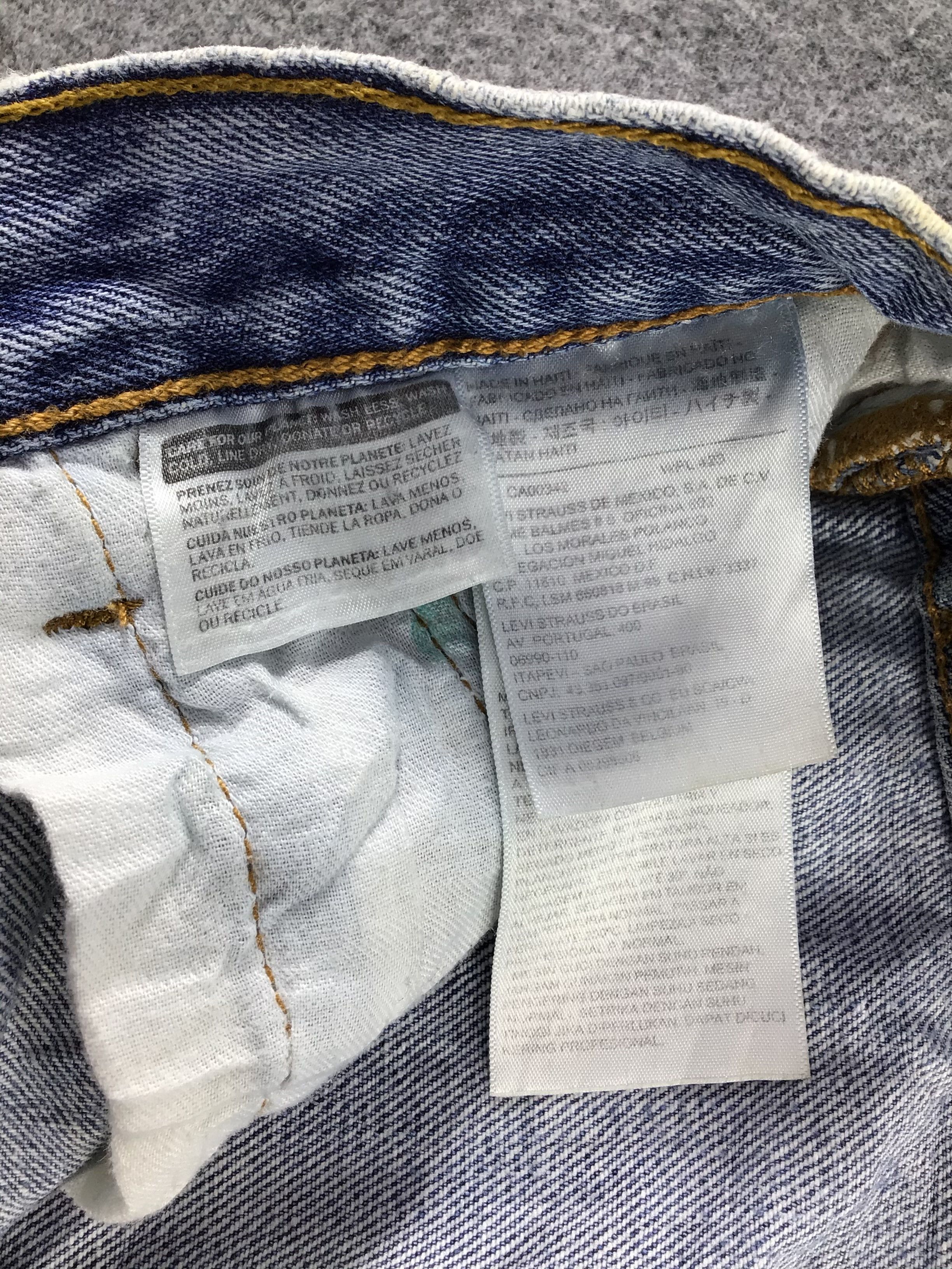 Levi's Vintage Levis 501 Jeans-JM231 Size US 31 - 10 Thumbnail