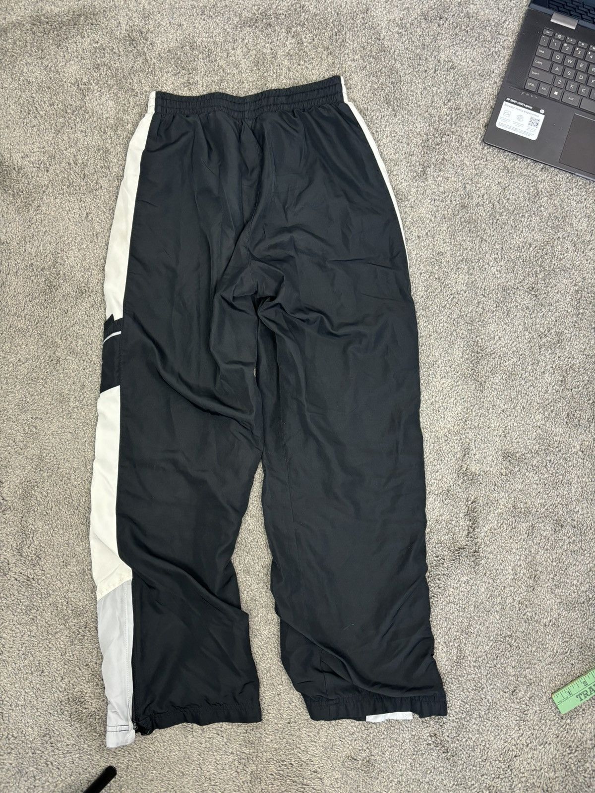 Nike Y2k black nike track pants Size US 26 / EU 42 - 3 Thumbnail