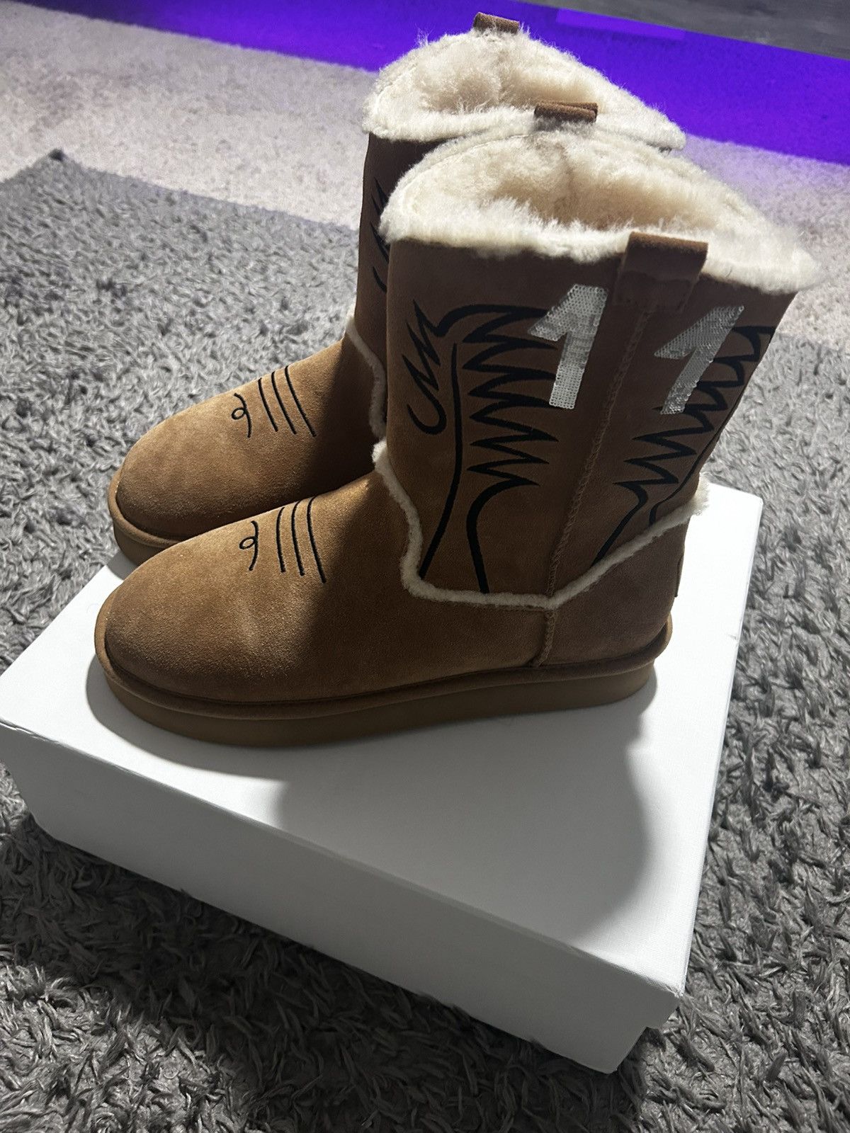 Other BAZO 1199 UGGS COWBOY BOOTS Size US 9.5 / EU 42-43 - 2 Thumbnail