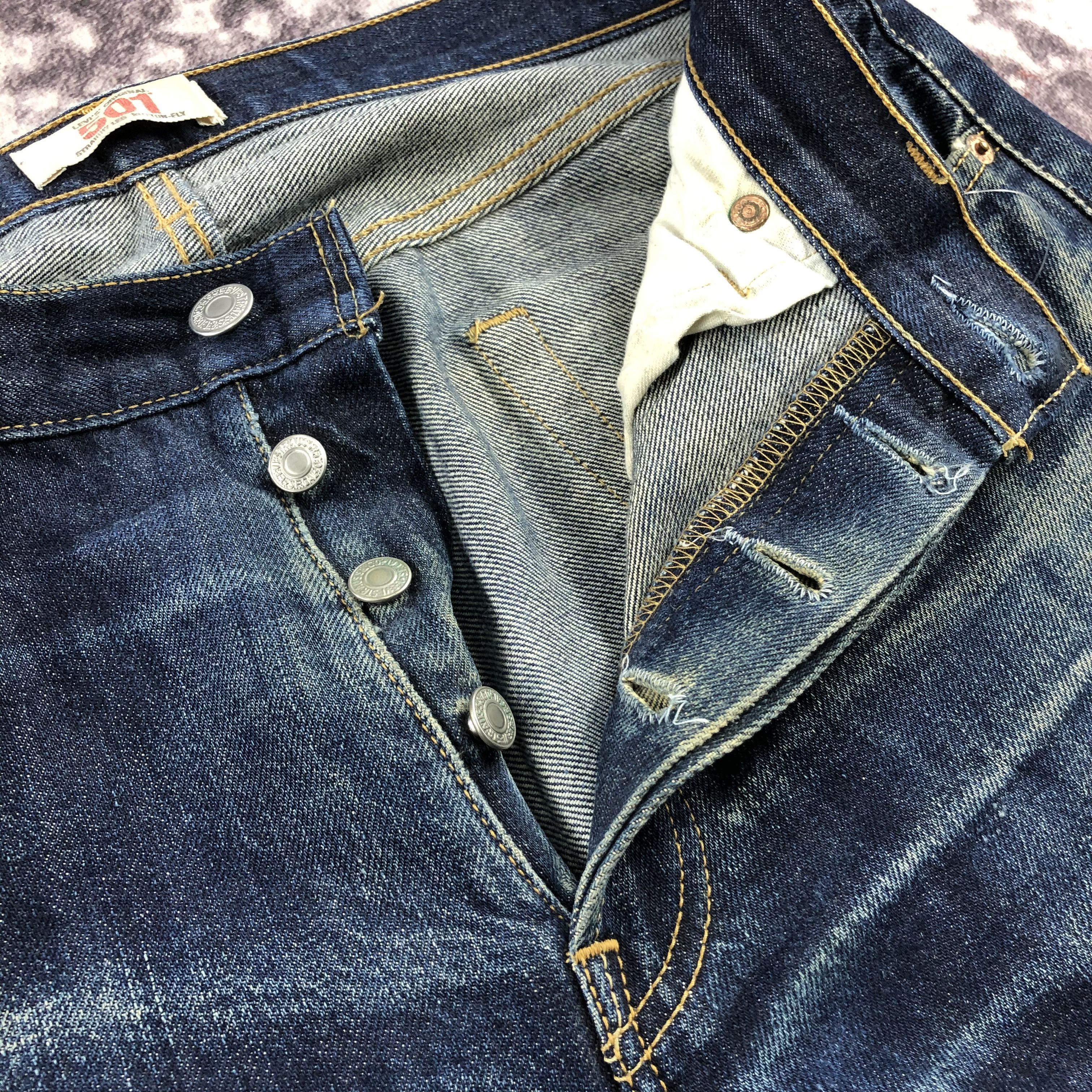 Levi's Vintage Blue Wash Levis 501 Jeans-JM2781 Size US 31 - 13 Thumbnail