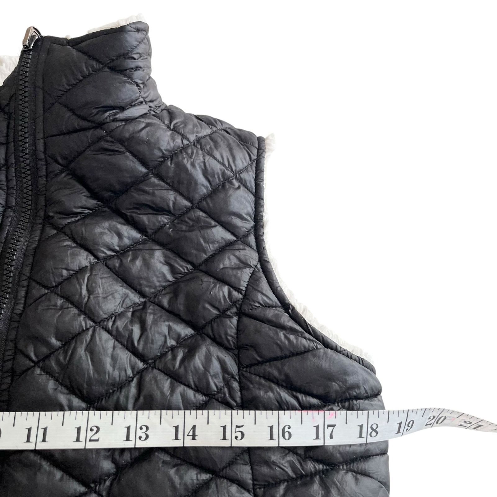 Steve Madden Steve Madden Black Quilted Reversible Sherpa Vest Womens Size M / US 6-8 / IT 42-44 - 12 Thumbnail