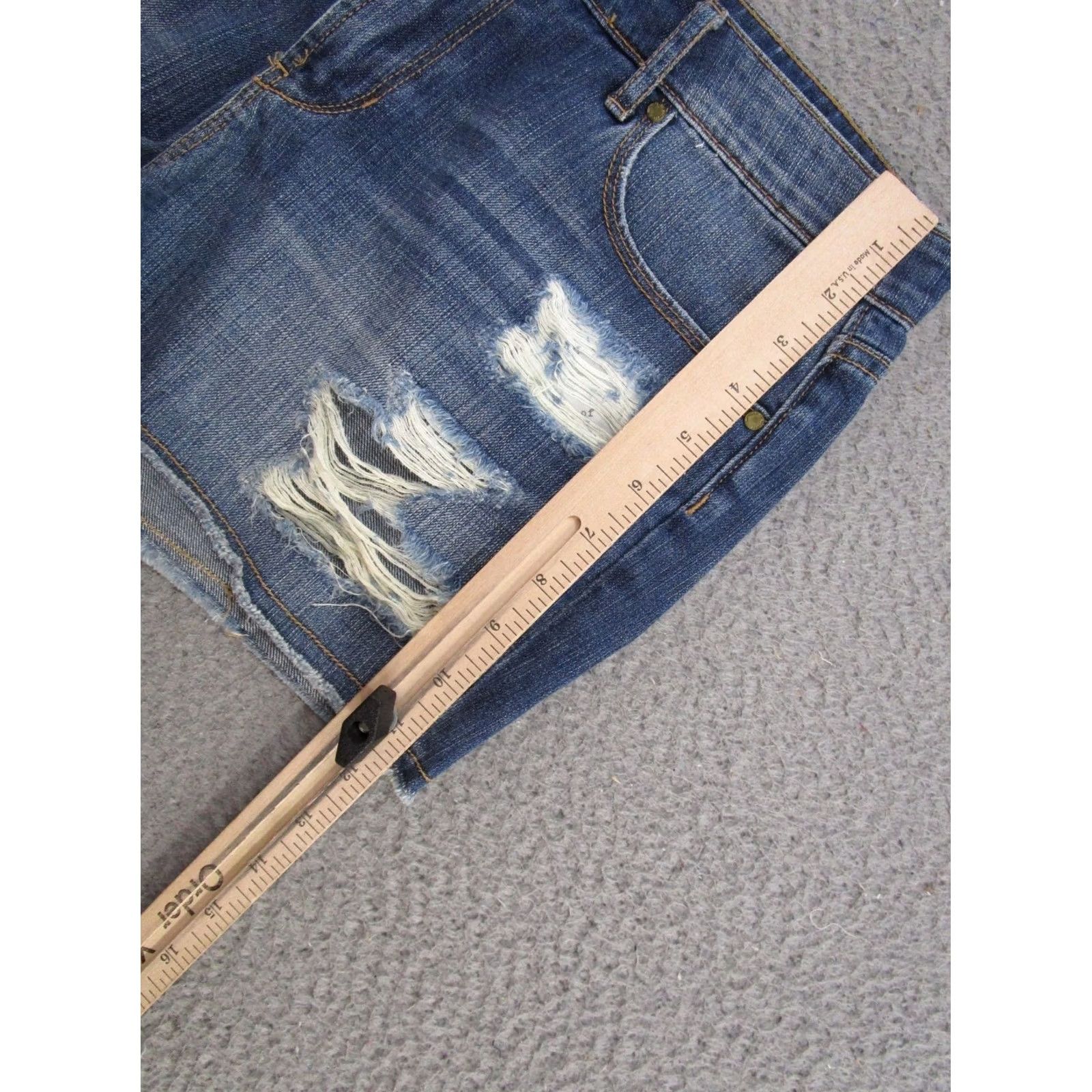 Vintage Articles of Society Denim Shorts Distressed Blue 100% Cotton Size 30, 5-Pocket, Flat Front, Mid Rise, Casual, Women Size 30" / US 8 / IT 44 - 7 Thumbnail