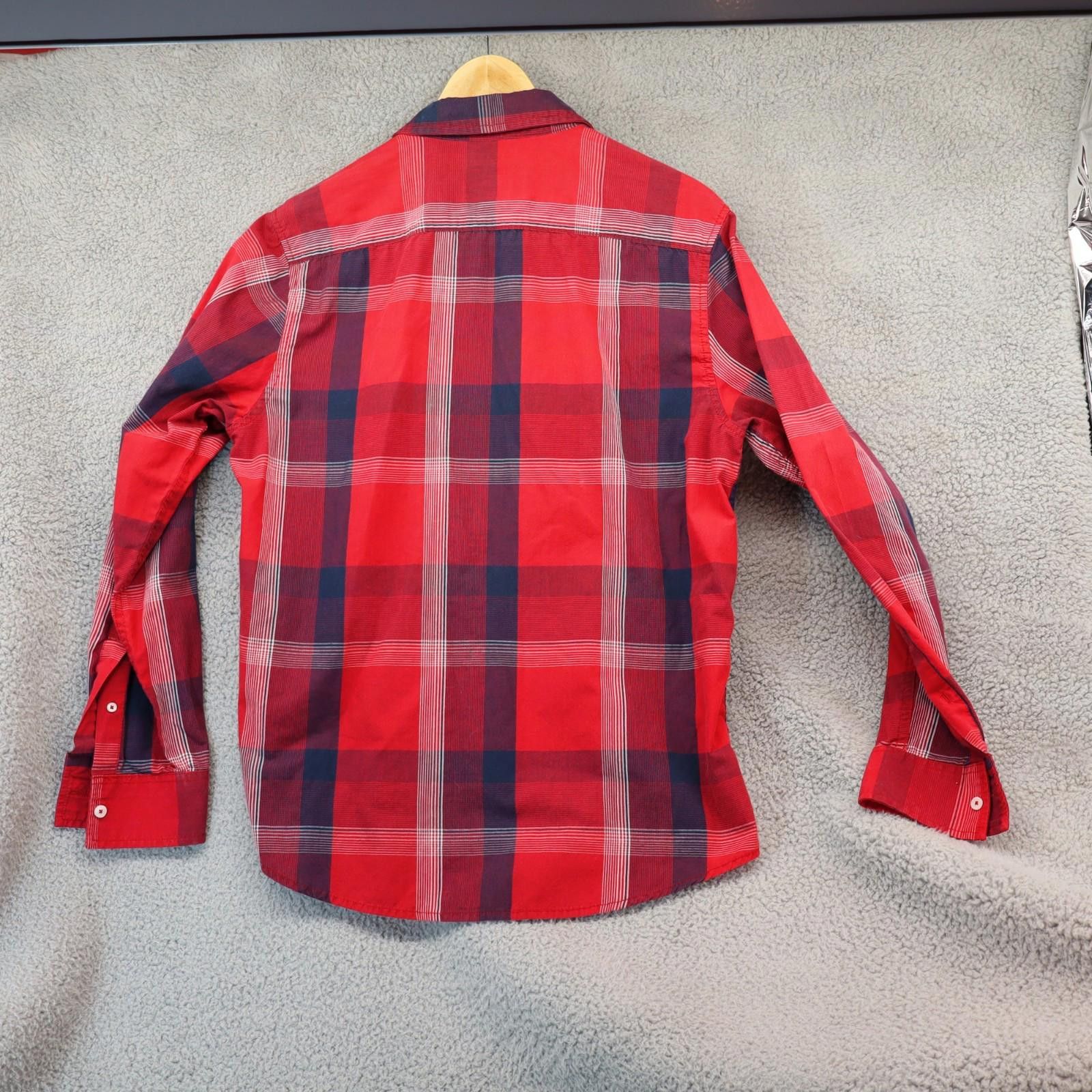American Rag Men Large American Rag button down shirt Red Flannel Size US L / EU 52-54 / 3 - 7 Thumbnail