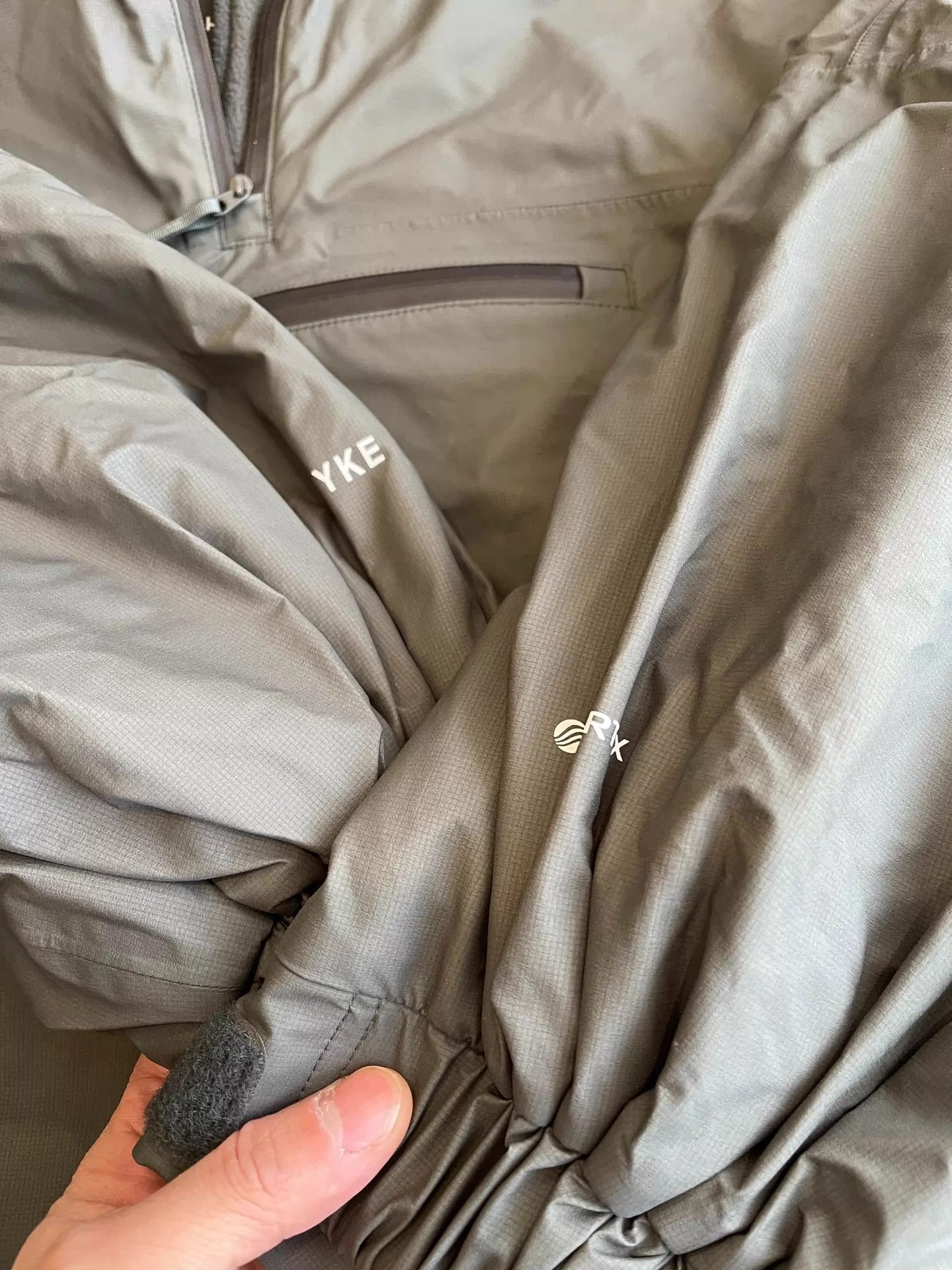 Other HYKE EDITION PERTEX SHIELD Limited Fleece Pullover 21AW Size 1 Size US S / EU 44-46 / 1 - 4 Thumbnail