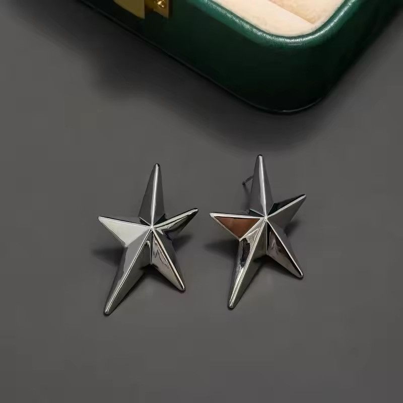 Other Five-pointed Star Stud Earrings Size ONE SIZE - 2 Thumbnail