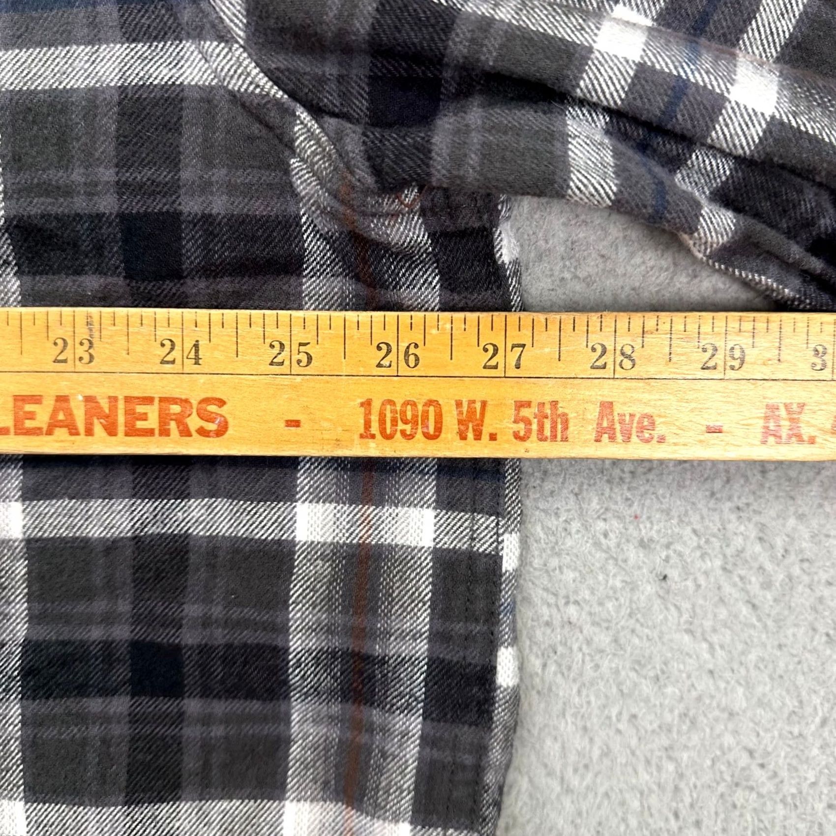 Vintage Woolrich Shirt Mens 2XL Gray Check Flannel 100% Cotton Button Up Long Sleeve Size US XXL / EU 58 / 5 - 7 Thumbnail
