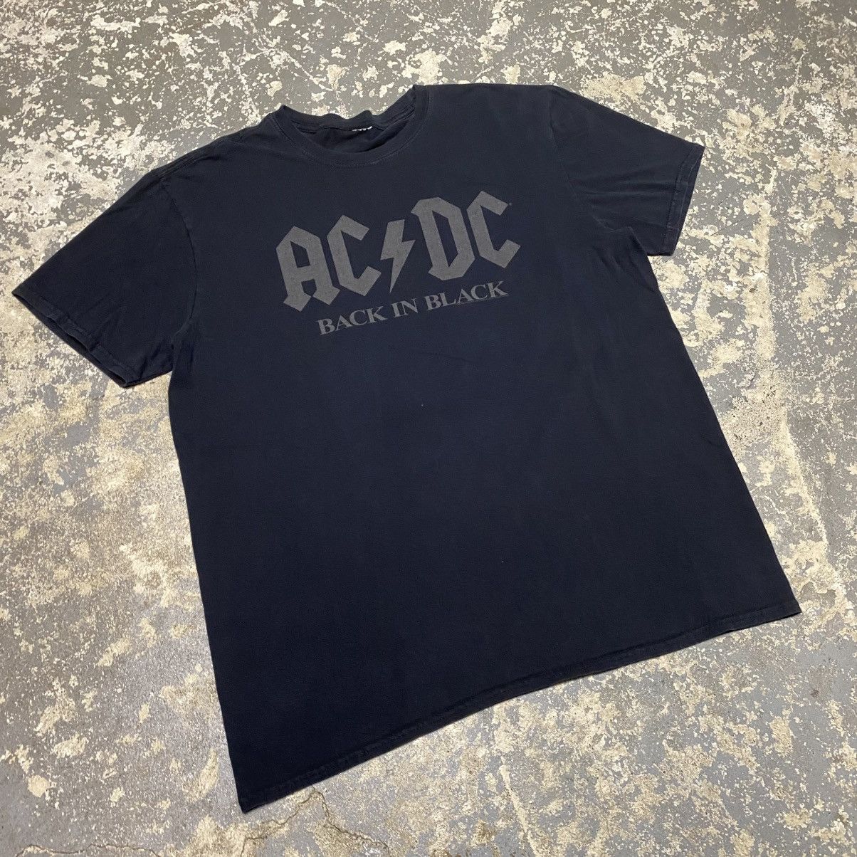 Band Tees Y2K AC/DC Back in Black Band T-shirt Size US L / EU 52-54 / 3 - 12 Thumbnail