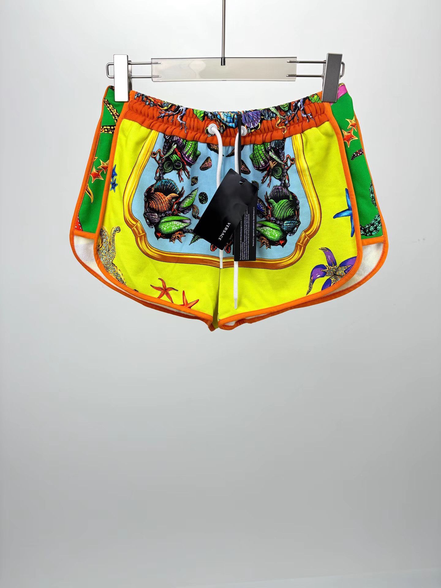 Versace VERSACE Ocean Shorts K1 Size US 38 / EU 54 - 1 Thumbnail