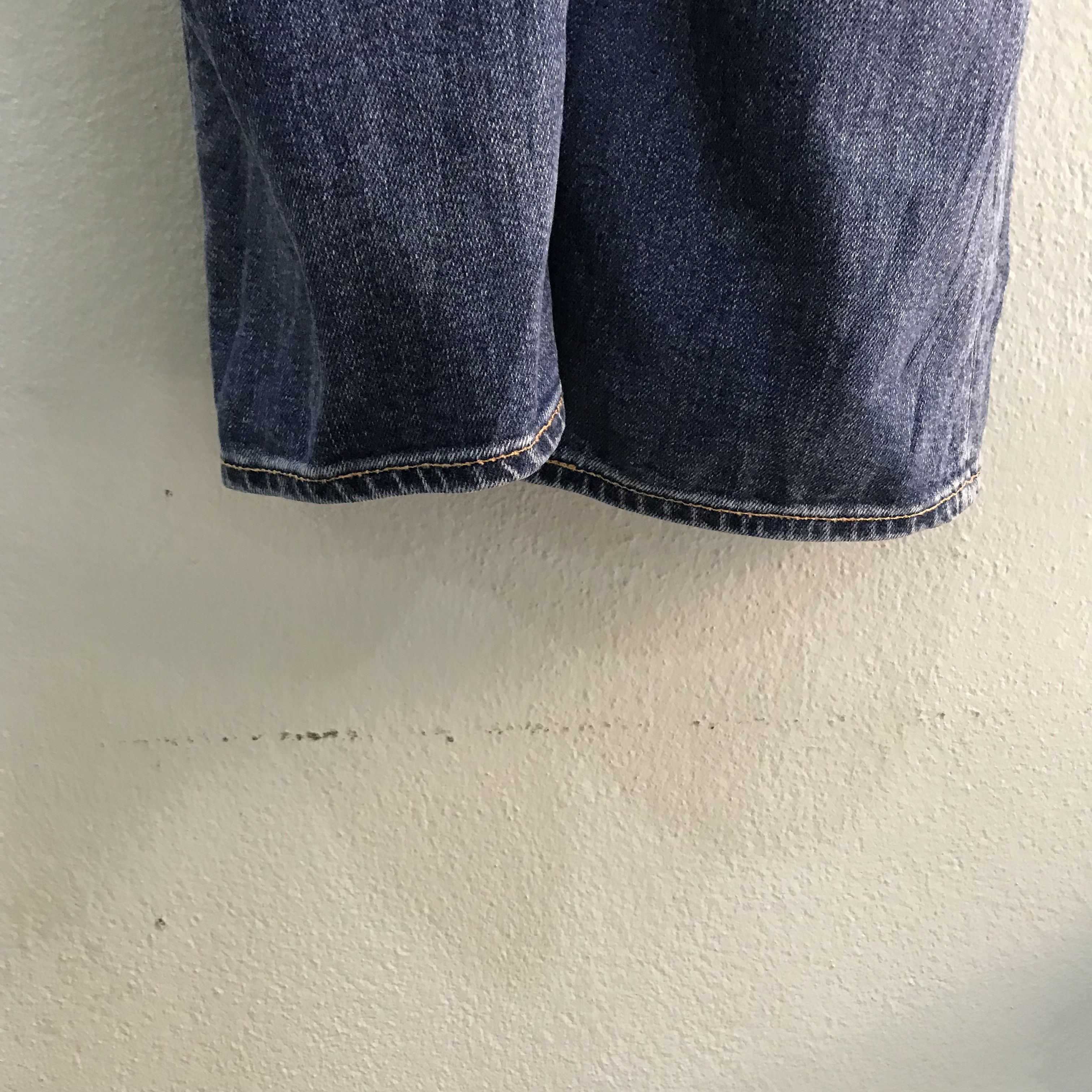 Levi's Vintage Levi’s 505 Blue Jeans 1990s Distressed Workwear Size US 40 / EU 56 - 8 Thumbnail