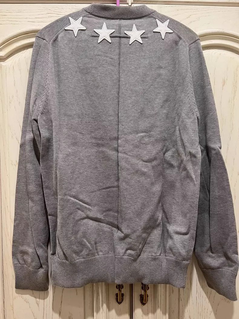 Givenchy Givenchy Star Pattern Knit Sweater M Size Size US M / EU 48-50 / 2 - 5 Thumbnail