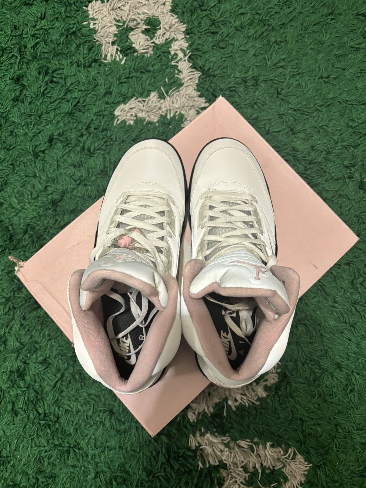 Jordan Brand Jordan 5 “Medium Soft Pink” Size US 13 / EU 46 - 4 Thumbnail