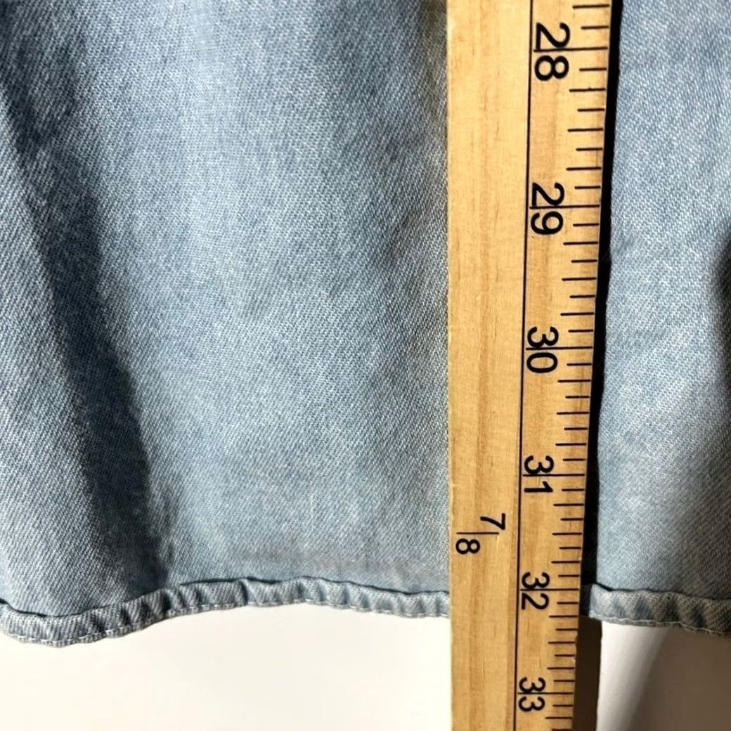 Vintage VINTAGE Looney Tunes Denim Shirt Bugs Bunny Embroidered Pocket Mens L Blue Long Sleeve Button-Down Shirt Size US L / EU 52-54 / 3 - 6 Thumbnail