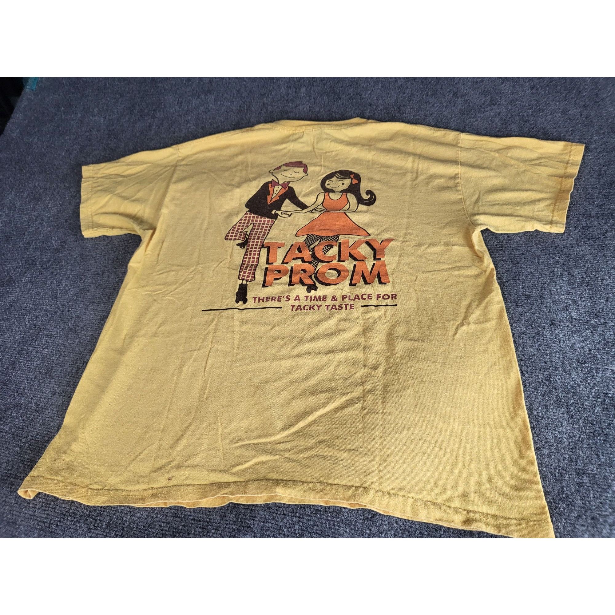 Gildan Chi Omega Tshirt Men Sz L Gildan Ultra Cotton Tacky Prom Dou Size L / US 10 / IT 46 - 8 Thumbnail
