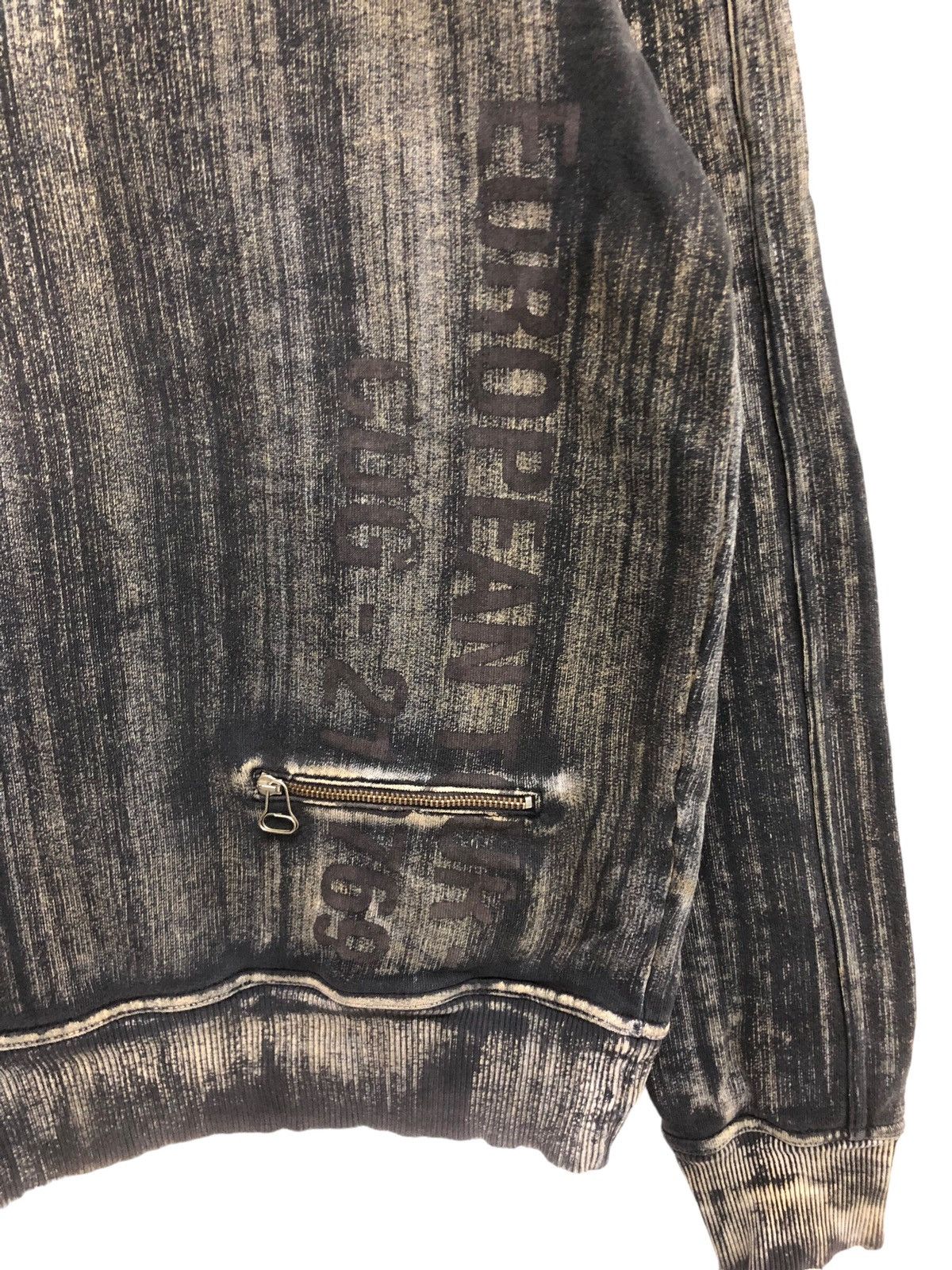 Diesel Y2K 🔥 TRIOMPHE CHROMATIC GREY GRADIENT CYBERPUNK JUMPER Size US M / EU 48-50 / 2 - 7 Thumbnail