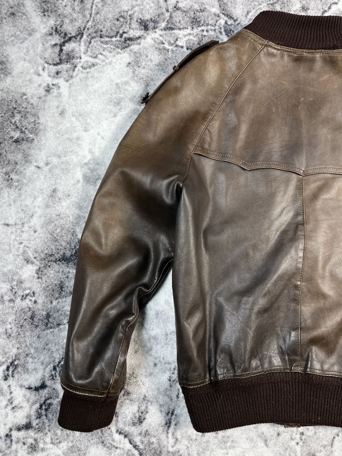 Leather Vintage Leather Bomber Jacket / Brown / Ribbed Trim / Men’s Size US L / EU 52-54 / 3 - 15 Thumbnail