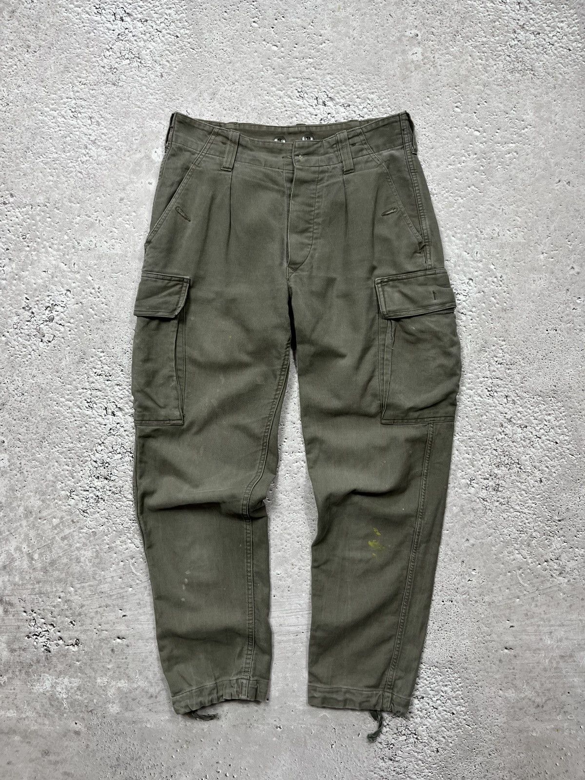 Vintage Vintage German Army Cargo Pants 1984 Olive Military Workwear Size US 30 / EU 46 - 1 Thumbnail