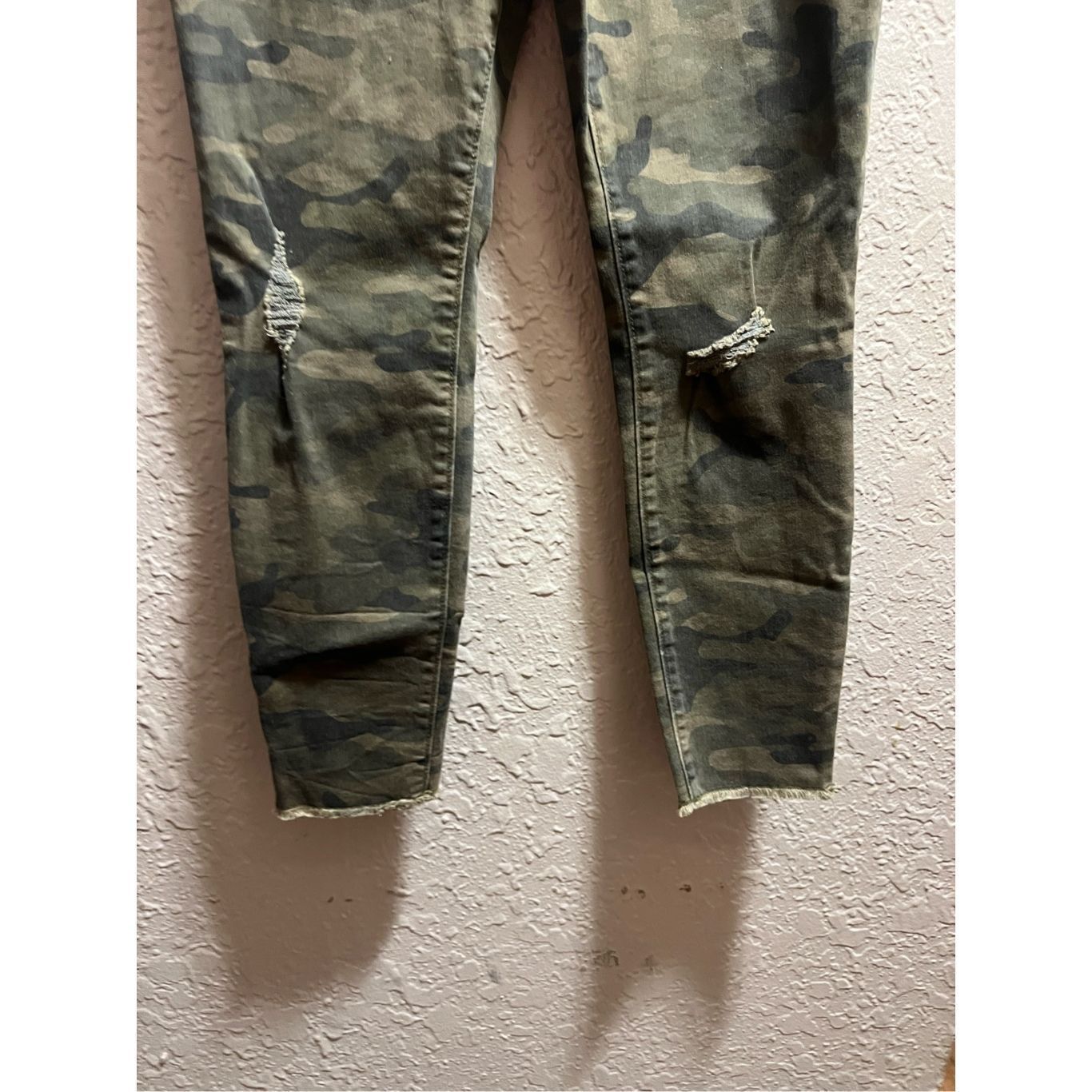 Gap Gap Camo Legging Skimmer Jeans Woman’s Size 6 Size 28" / US 6 / IT 42 - 2 Thumbnail