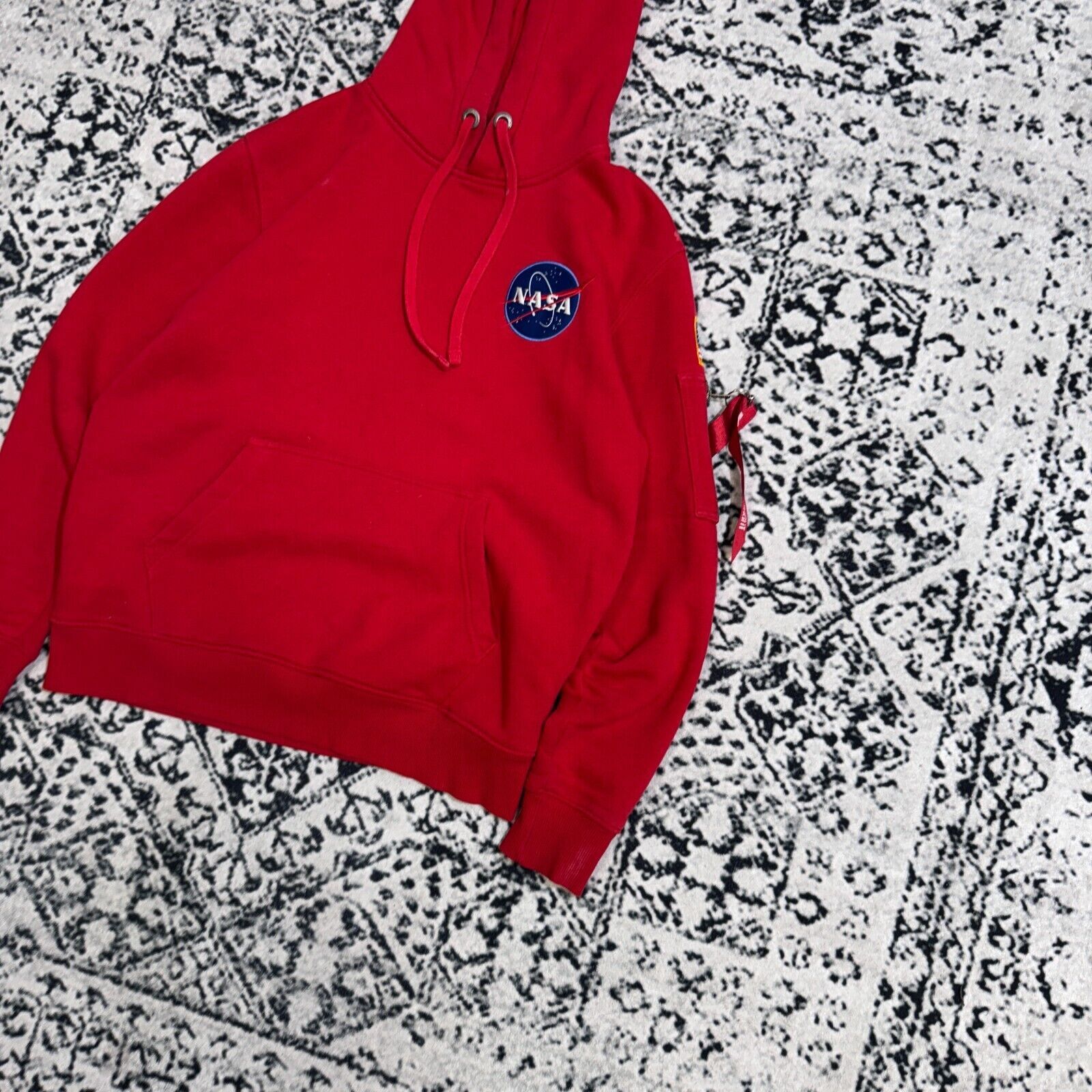 Alpha Industries × Vintage Alpha Industries Red Cotton Hoodie Size L NASA MA-1 Astro Size US L / EU 52-54 / 3 - 5 Thumbnail