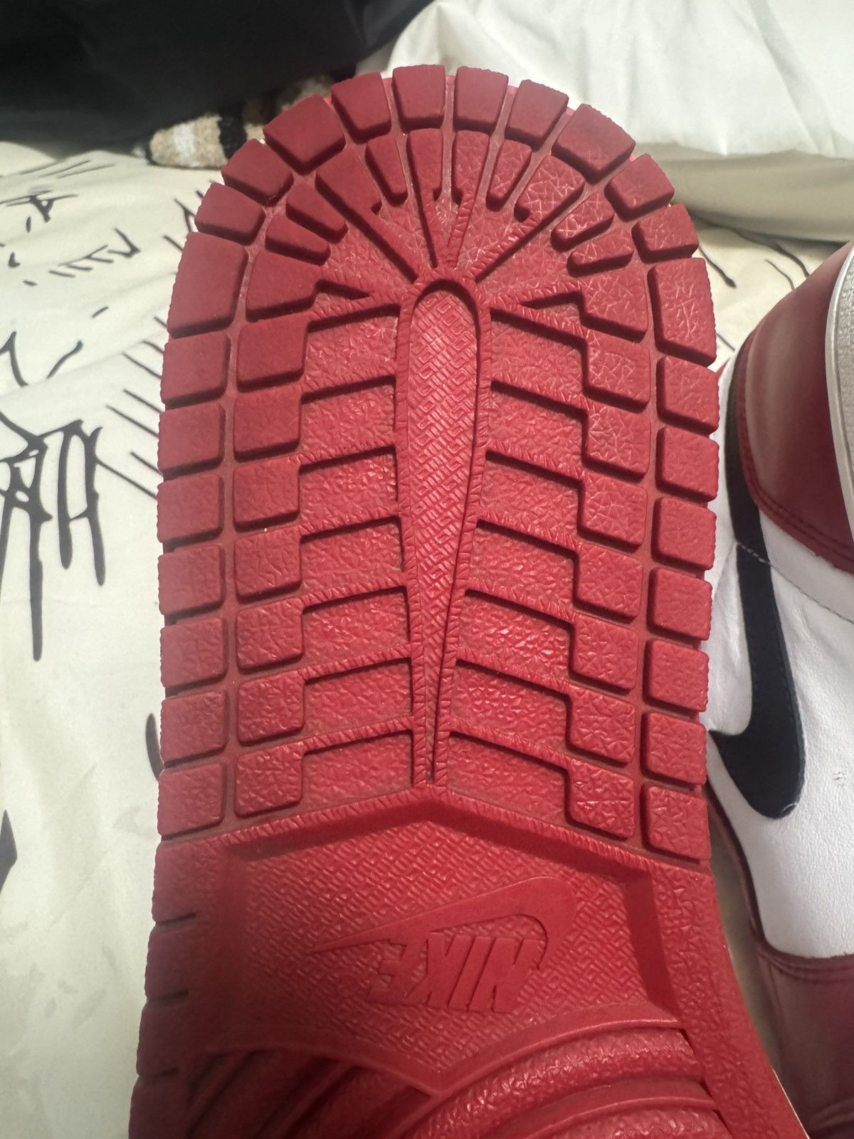 Jordan Brand × Vintage Jordan 1 Chicago 2015 Size US 8.5 / EU 41-42 - 7 Thumbnail