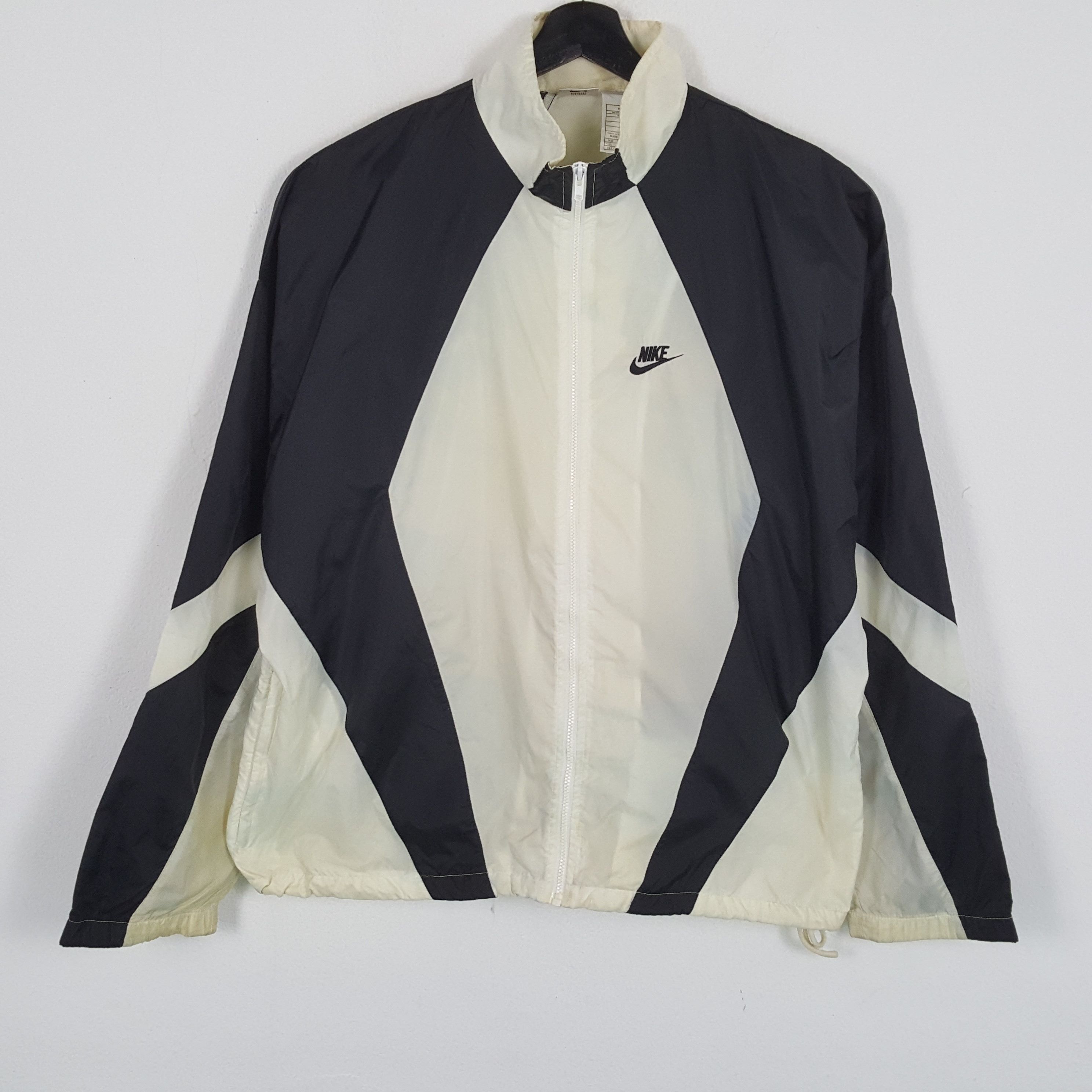 Nike × Vintage NIKE Sportswear Style Vintage Windbreaker Jacket Size US XXL / EU 58 / 5 - 1 Thumbnail