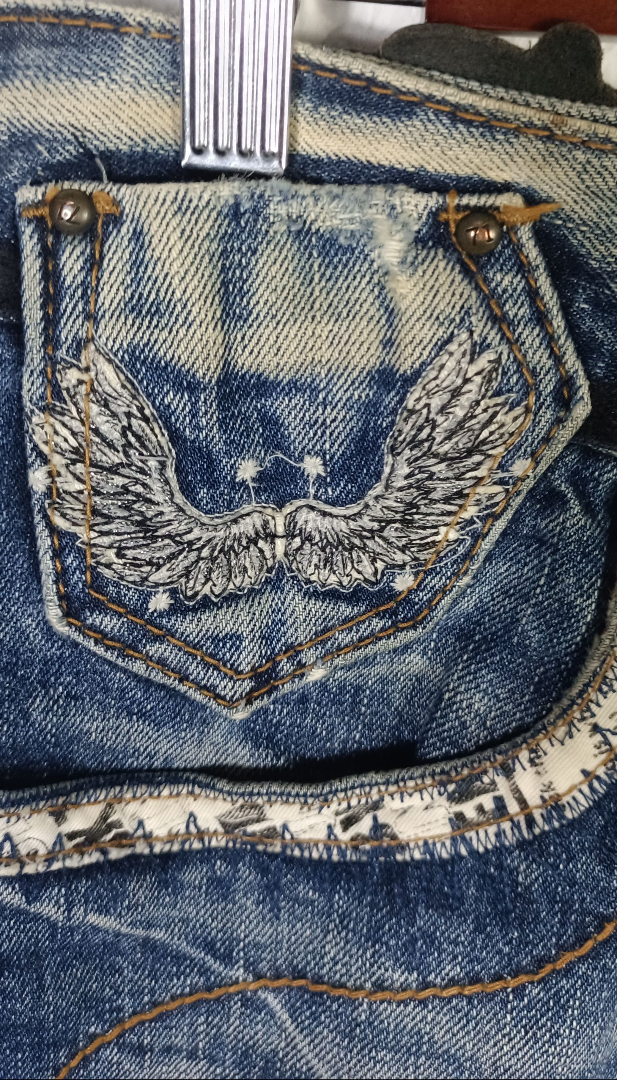 Japanese Brand 🔥Vintage Red Pepper embroidered VINTAGE 71 Distressed jeans Size US 31 - 10 Thumbnail