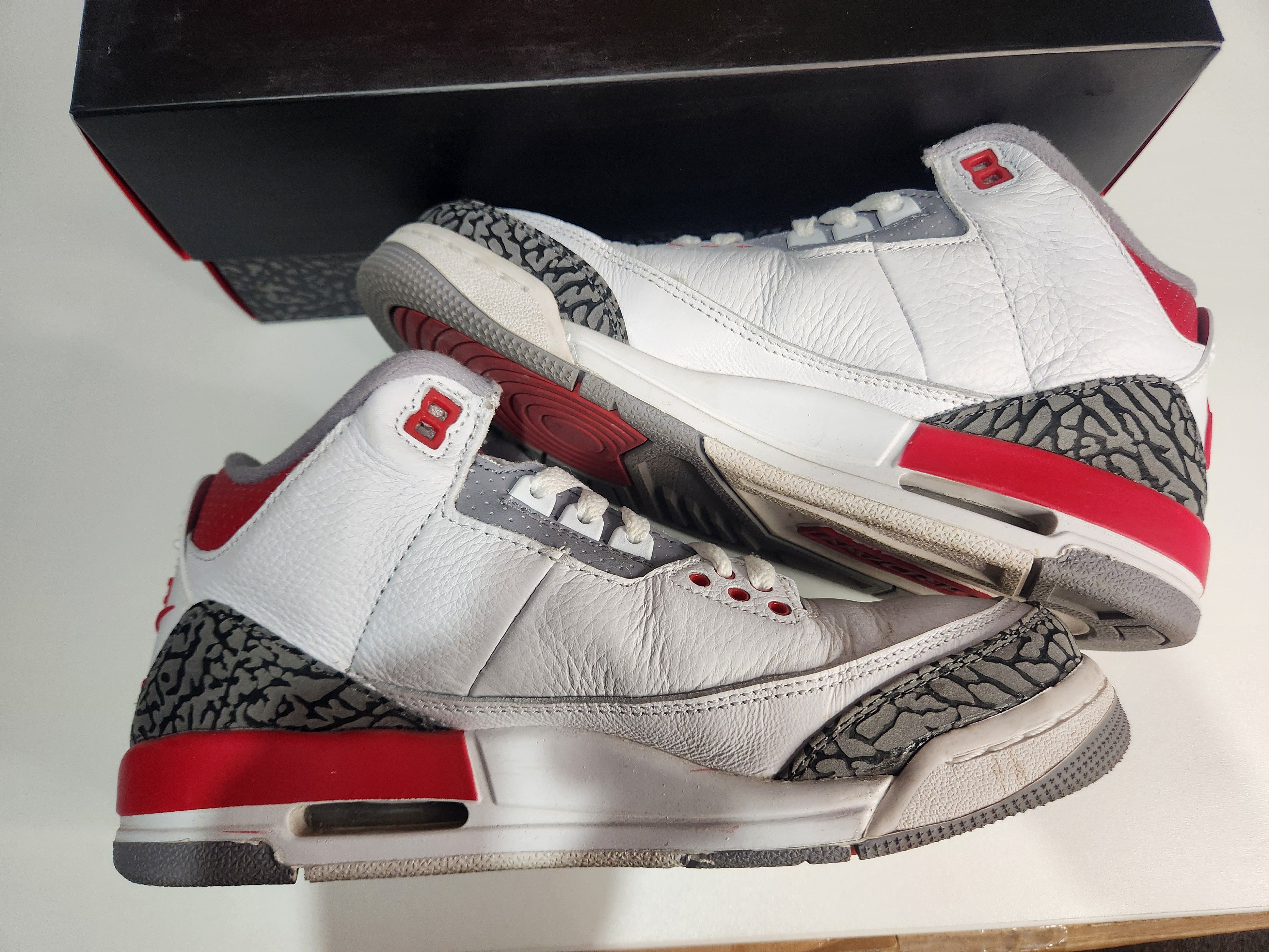 Jordan Brand Air Jordan 3 Fire Red Size US 7 / EU 40 - 3 Thumbnail