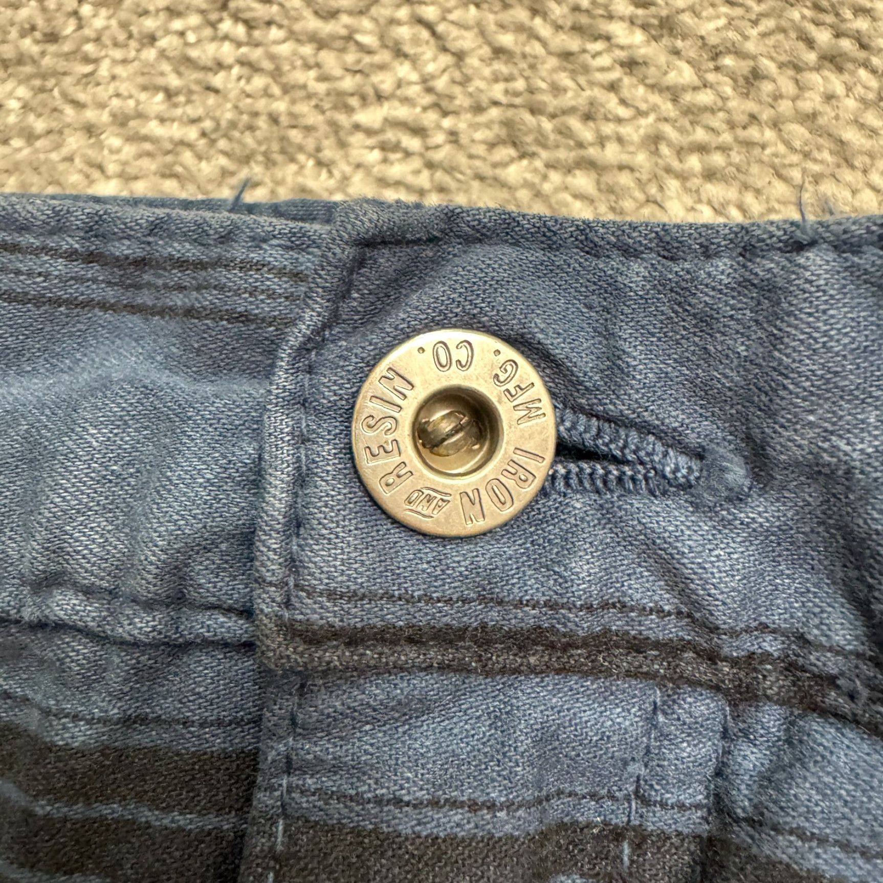 Vintage Iron & Resin Striped Bermuda Shorts Mens 32 Navy Blue Black Casual Outdoor USA Shorts Mens 32 Navy Blue Black Striped Bermuda Pockets Summer 90s? Size US 32 / EU 48 - 3 Thumbnail