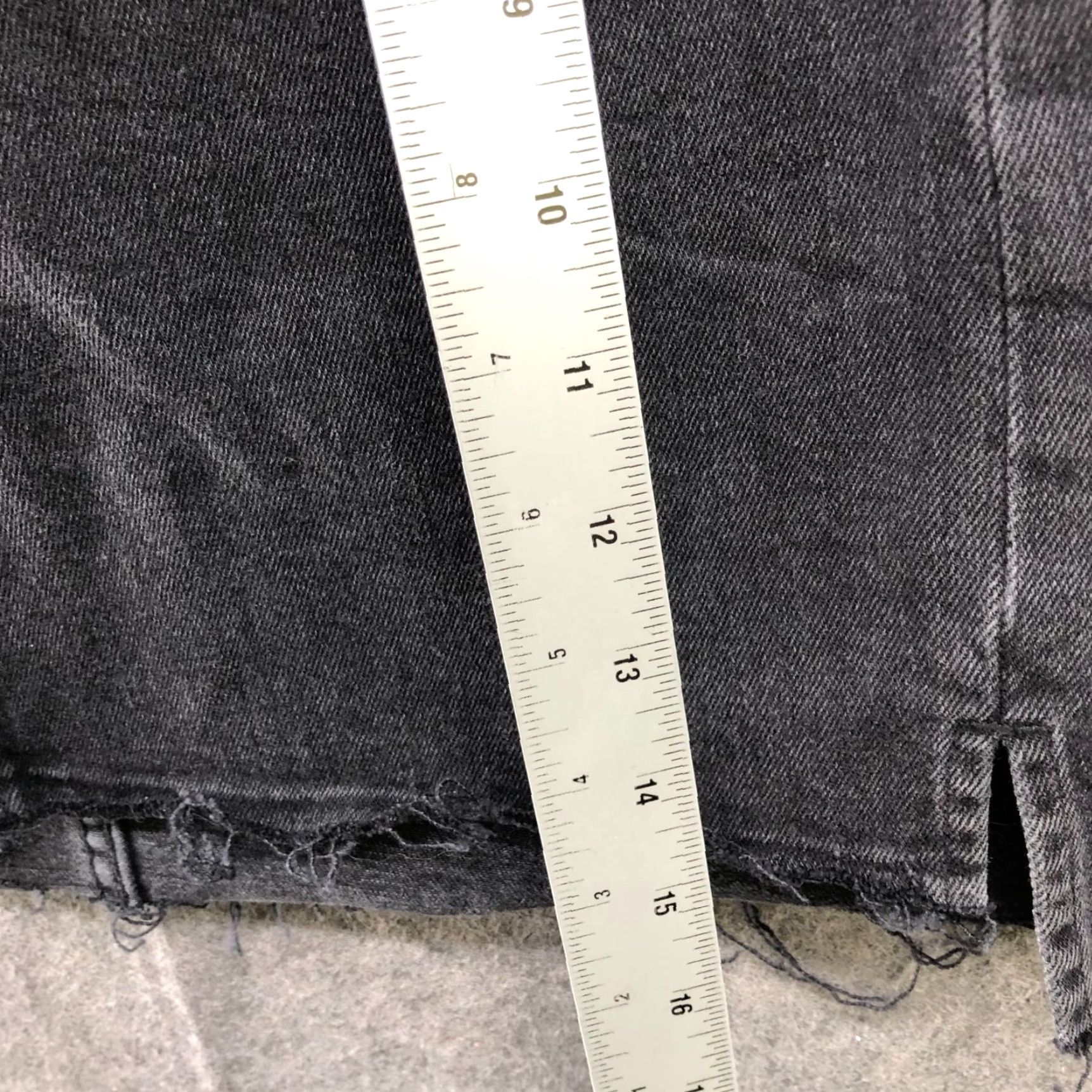 Madewell Madewell Denim Mini Skirt Black 25 High Rise Pockets Casual Womens 25 Clothing Shorts Skirt Size 42" / US 20 - 5 Thumbnail