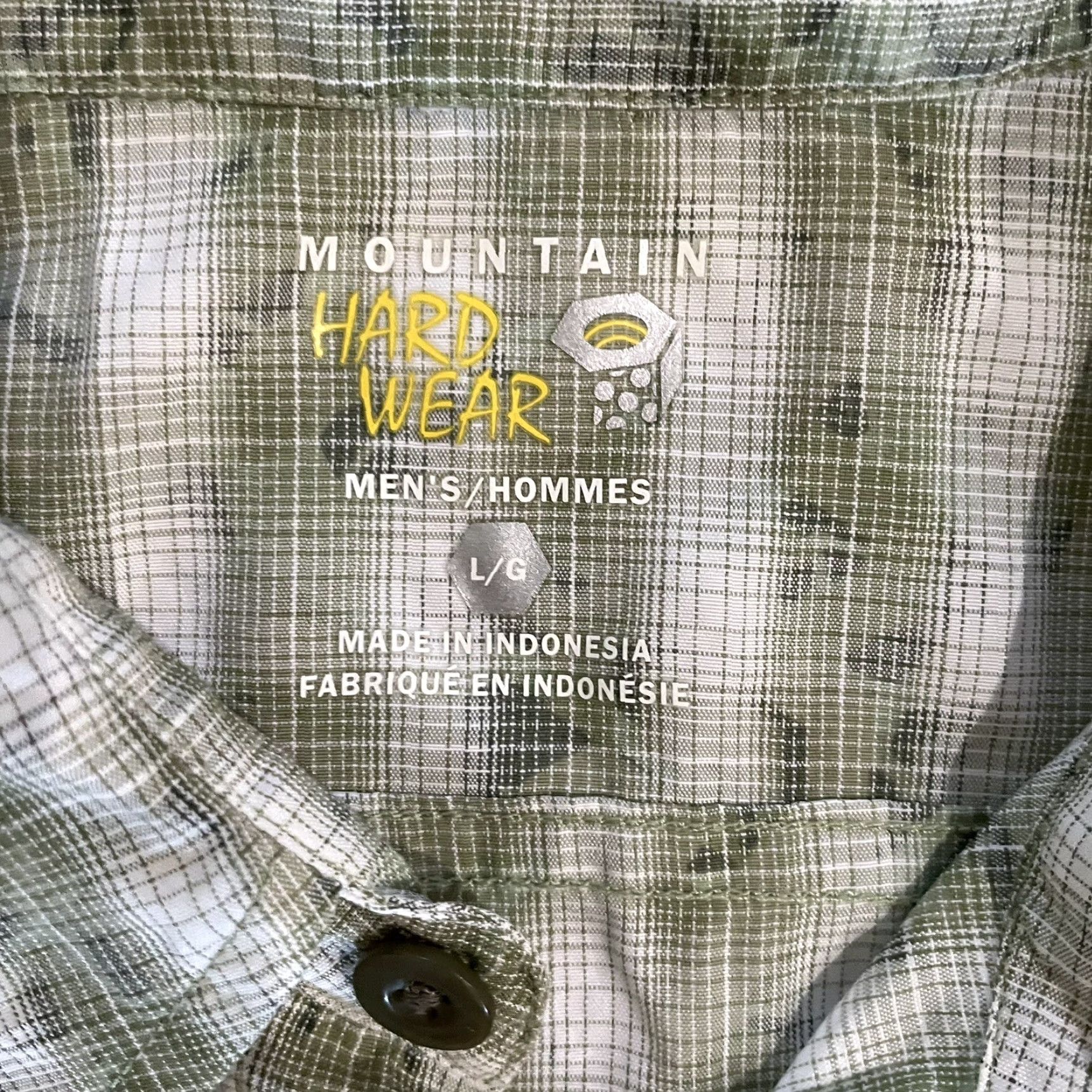 Mountain Hardwear VINTAGE Gear Mountain Hard Plaid Shirt Men Large Green Short Sleeve Button-Up Shirt Mens Large Green Plaid Shirt Size US L / EU 52-54 / 3 - 2 Thumbnail