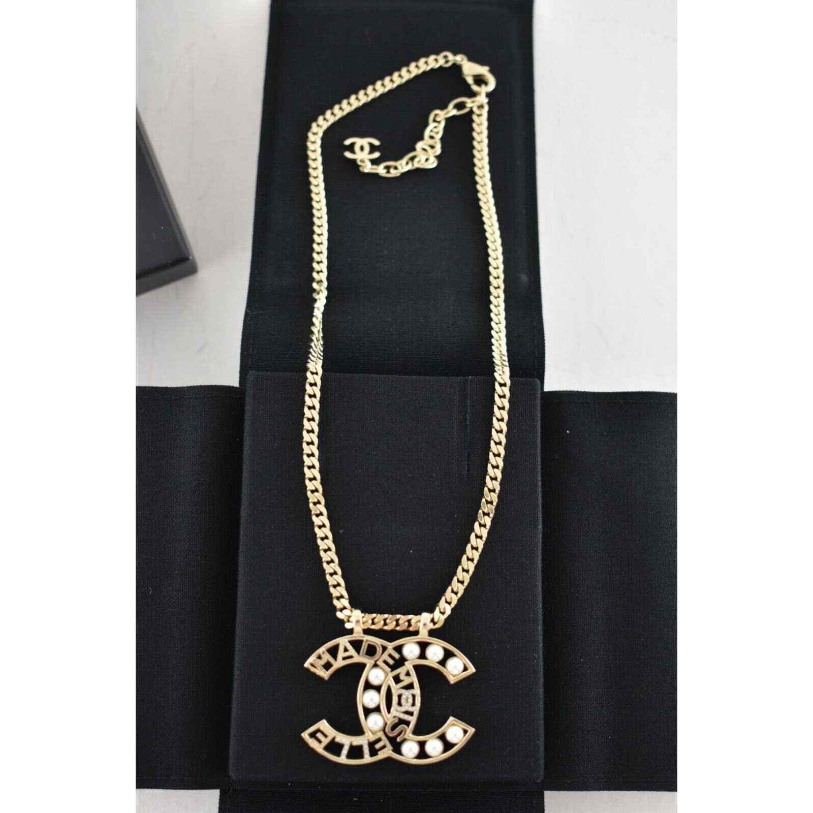 Chanel Chanel 22P Gold Metal Pearl Mademoiselle Pendant Necklace Size ONE SIZE - 4 Thumbnail