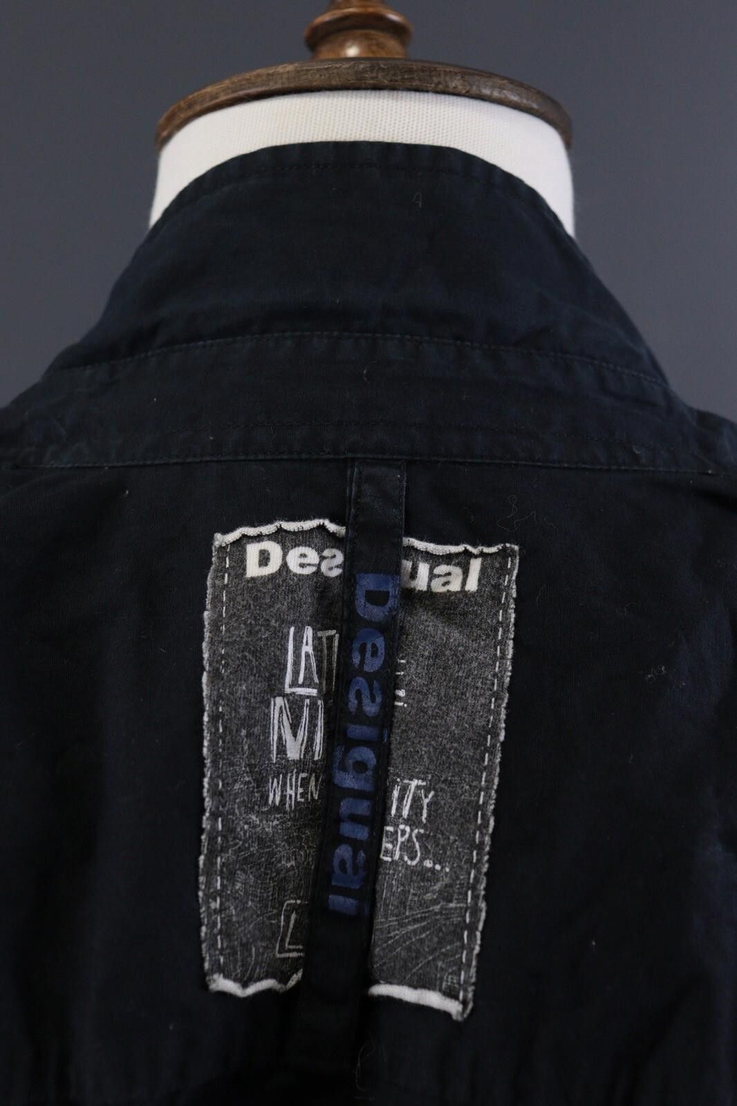 Desigual Desigual Black Abstract Button Down Shirt Size 16 / 41 / L Size US L / EU 52-54 / 3 - 11 Thumbnail