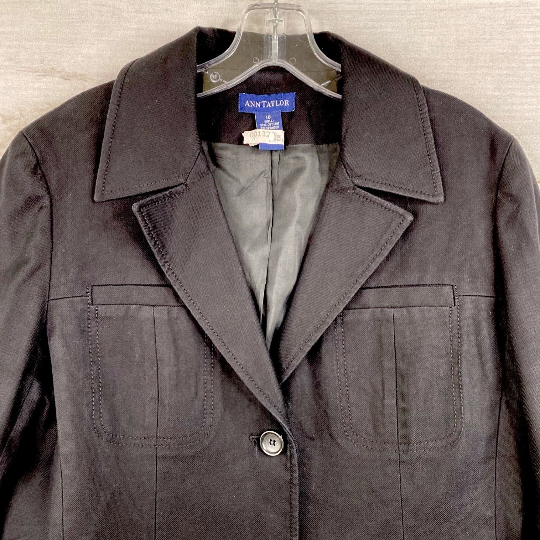 Ann Taylor Ann Taylor Blazer Womens 10 Black Stretch Cotton Lined Two Button Casual Size L / US 10 / IT 46 - 2 Thumbnail