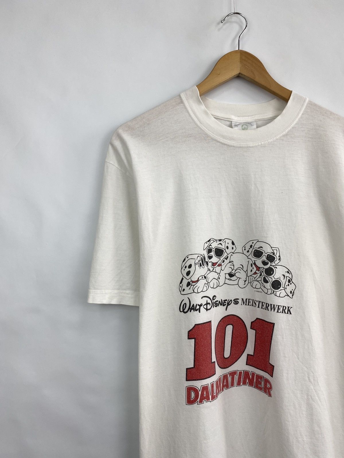 Disney 🇺🇸 Vintage 90s 101 Dalmatians Disney Pictures Movie T-Shirt Size US XL / EU 56 / 4 - 2 Thumbnail
